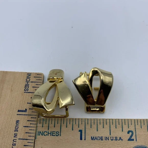 Sculptural 1979 Mimi Di N Signed Bow belt buckles